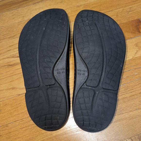 OOFOS Sandals Mens Size 8 Womens Size 10 Black Recovery Slide Cushioned Comfort - Picture 6 of 7